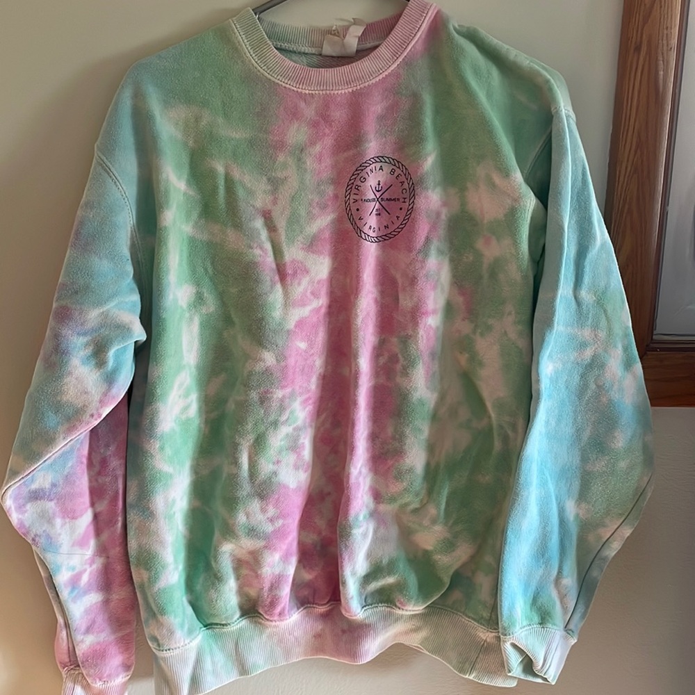 Virginia Beach Crew Neck